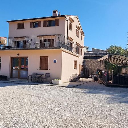 Apartmani Barbara Brseč Exterior foto