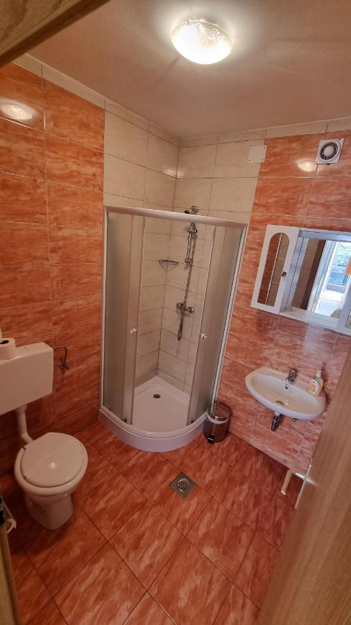 Apartmani Barbara Brseč Exterior foto