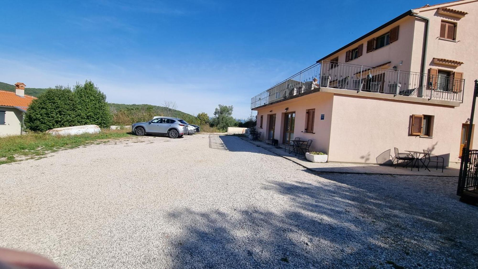 Apartmani Barbara Brseč Exterior foto