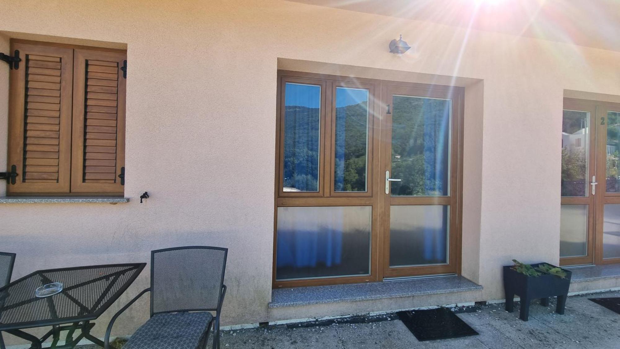 Apartmani Barbara Brseč Exterior foto