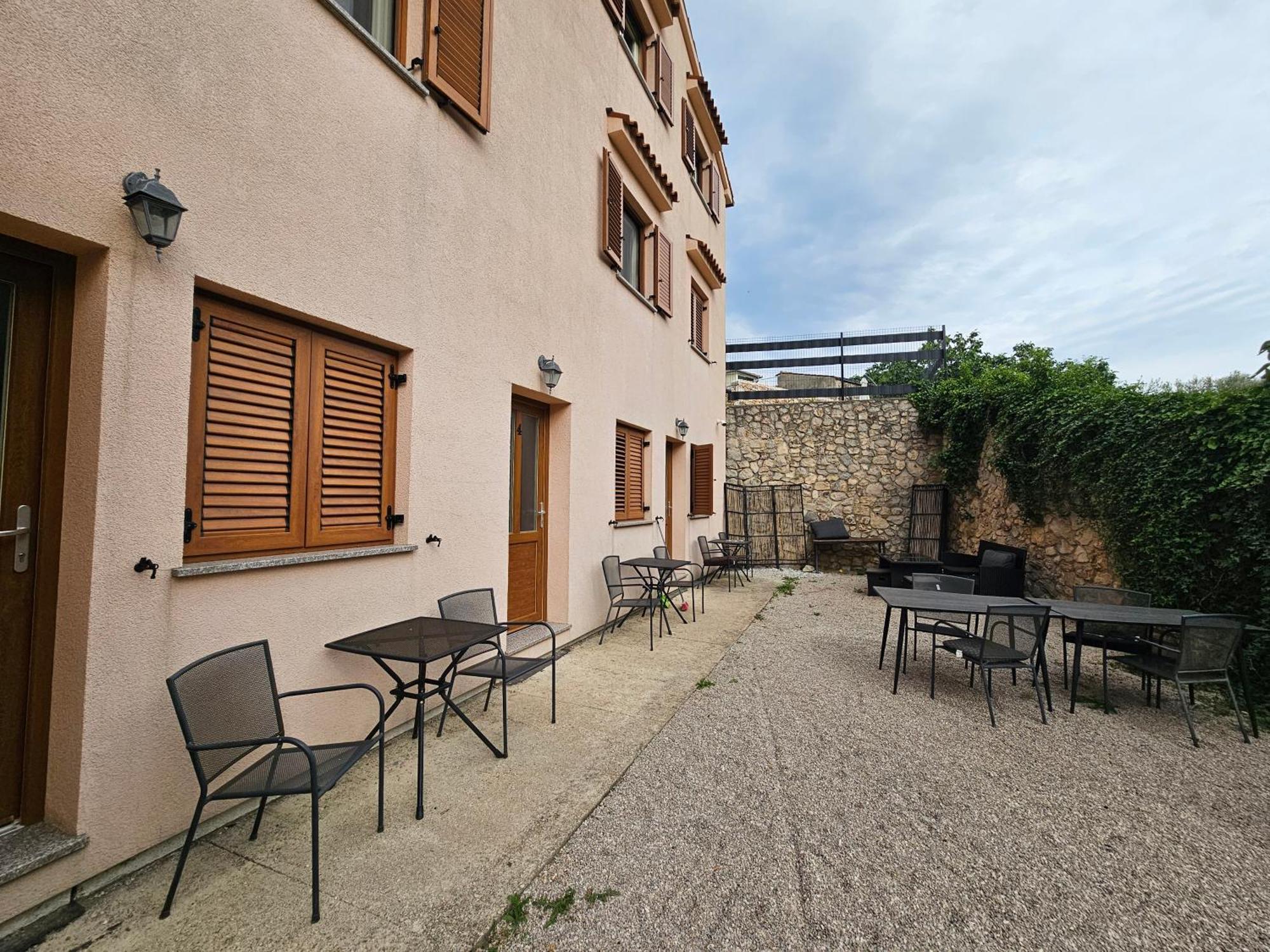 Apartmani Barbara Brseč Exterior foto